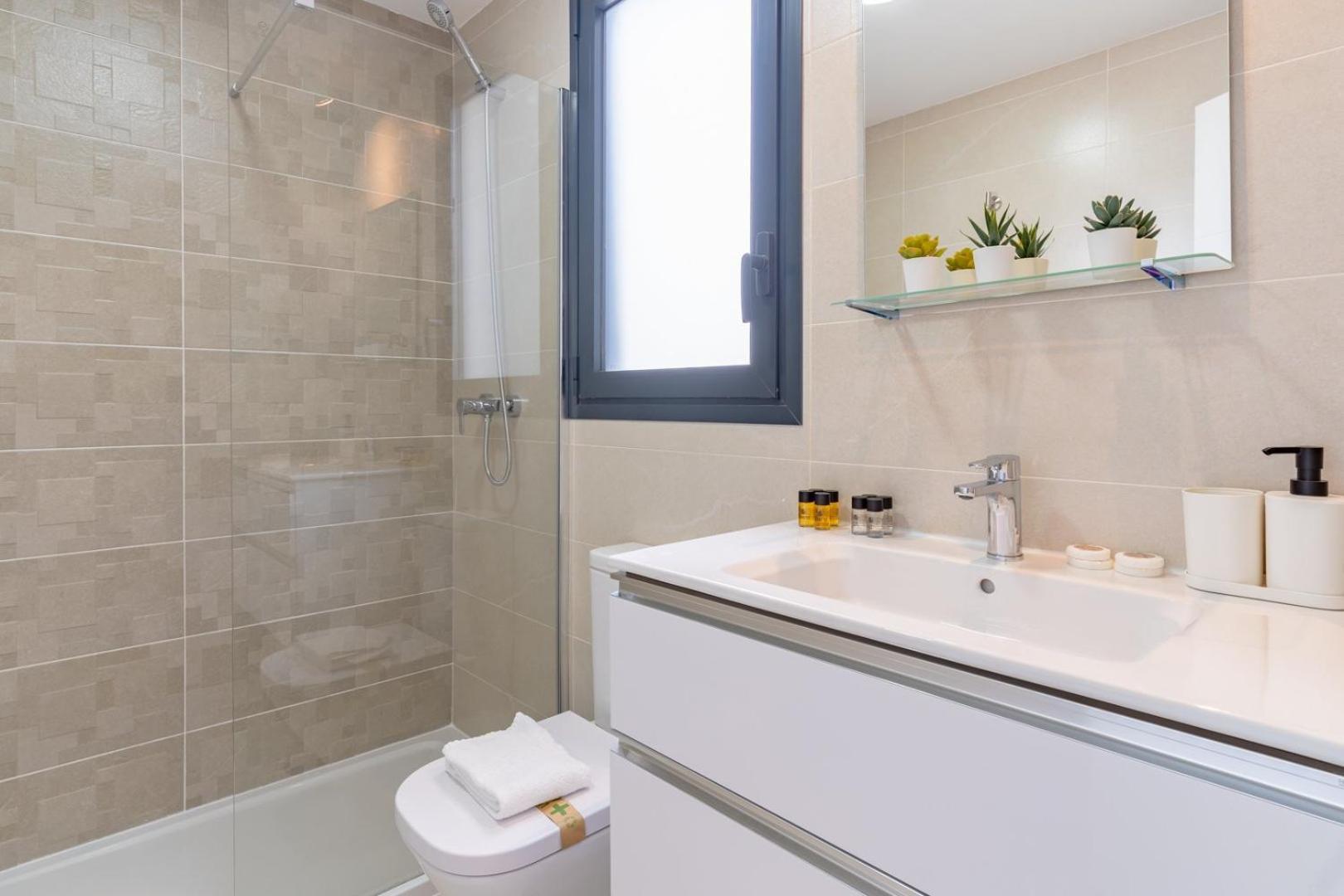 Guestready - Sunny Seaside Escape In Malaga Apartment Bagian luar foto